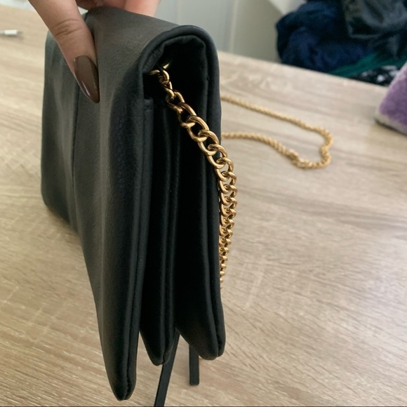 Rampage Vegan Faux Leather Gold Chain Crossbody - Picture 5 of 10